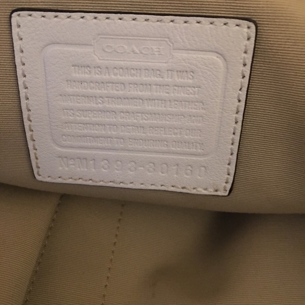 🚨SOLD🚨Coach Handbag👜 - Picture 3 of 7
